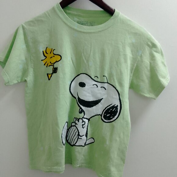 "Peanuts", Snoopy Laughing and Woodstock, Short Sleeved Ladies/Older Girls Top - Picture 1 of 4